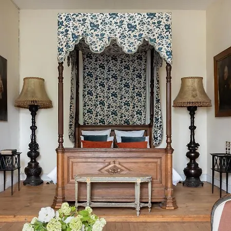 Chateau Hébergement de vacances *