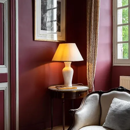 Chateau Bed & Breakfast *